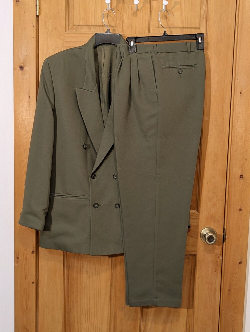 City Streets 2-Piece Suit Mens 40R 31x29 Olive Green Double Breasted Vtg Formal